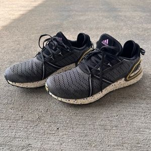 Adidas golf shoes size 10